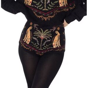 Never Fully Dressed Running Wild Embroidered Pull-On Hot Shorts size 8